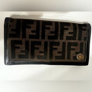 PreLoved Fendi Zucca Wallet